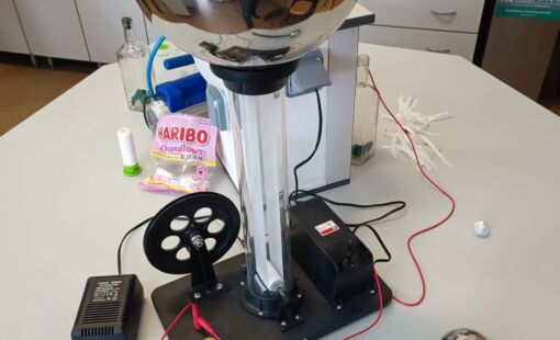 Van de Graaffov generator - vyroba elektrostatickej energie